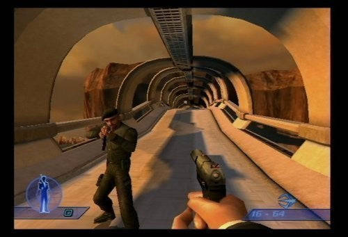 James Bond: Agent im Kreuzfeuer