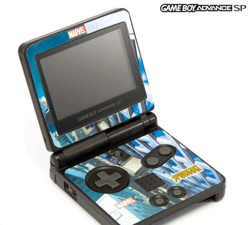 Konsole GBA SP Custom Design Spider-Man / Häuserschlucht + Netzteil