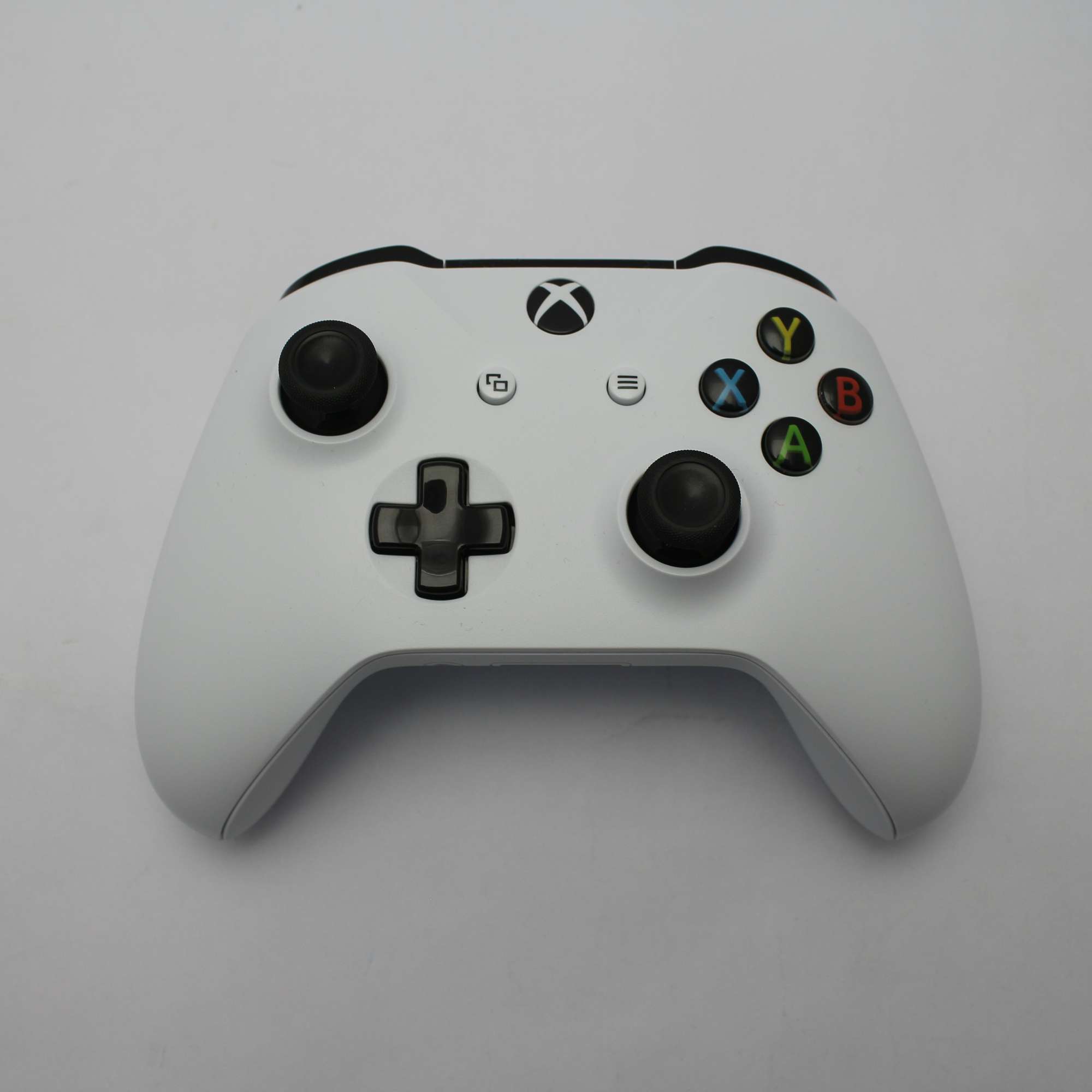 Konsole Slim 1TB + Spiele + Original Controller All Digital Edition