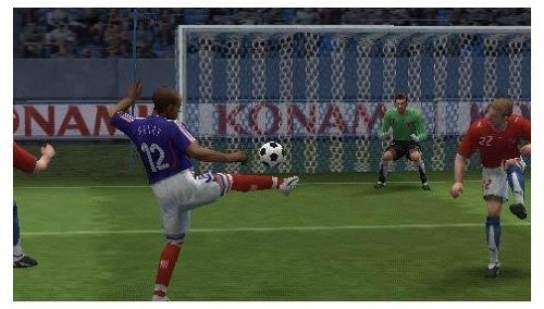 Pro Evolution Soccer 6 / PES 6