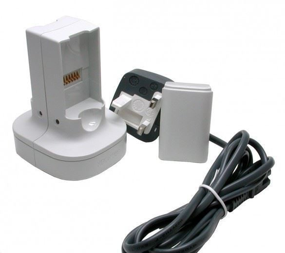Original Quick Charge Kit / Ladestation + Akku weiß [Microsoft]