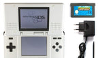 Konsole silber / platin + MARIO KART Spiel + Netzteil