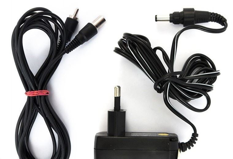 Zubehör Set: Antennenkabel & Netzteil