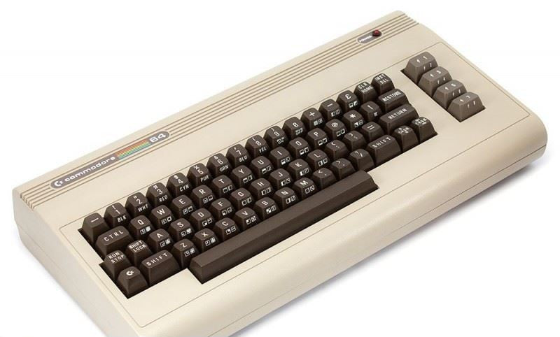 Konsole C64 Model 1