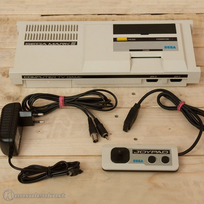 SG-1000 Konsole Mark III + Original Controller + Zubehör (JP)