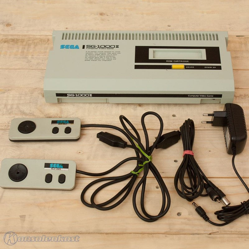 SG-1000 Konsole Mark II + 2 Original Controller + Zubehör (JP)