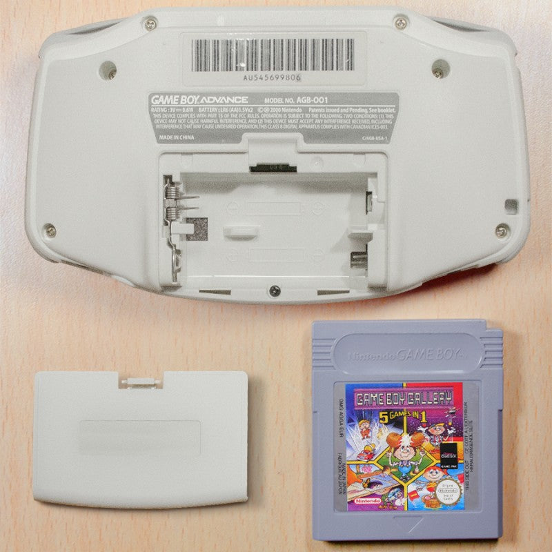 Konsole weiß + Spiel GB Gallery 5in1