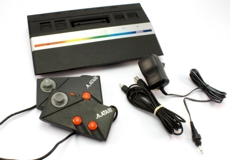 Konsole CX-2600 Jr. Rev. A + 2 Original Controller + Zubehör