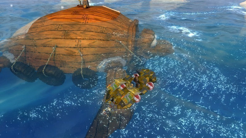 Ein kleines Boot fährt auf blauem Wasser neben einer großen, hölzernen Insel.