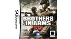 Das Cover von Brothers in Arms für Nintendo DS zeigt zwei Soldaten mit Gewehren und Fallschirmspringer im Hintergrund.