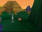 Bugs Bunny und Taz stehen auf einer grünen Fläche vor einer großen Stufenpyramide.