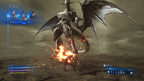 Zack Fair kämpft gegen einen großen, geflügelten Drachen, der Feuer speit, mit Kampfanzeigen am oberen Rand.