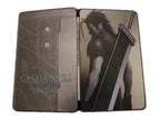 Das geöffnete Steelbook von Crisis Core Final Fantasy VII Reunion zeigt innen eine Illustration von Zack Fair.