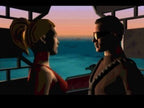 Ein Mann mit Sonnenbrille und eine Frau blicken sich vor einem Sonnenuntergang über dem Meer an.