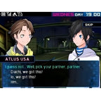 Zwei Charaktere unterhalten sich in Devil Survivor 2: Record Breaker, während Dialogoptionen angezeigt werden.