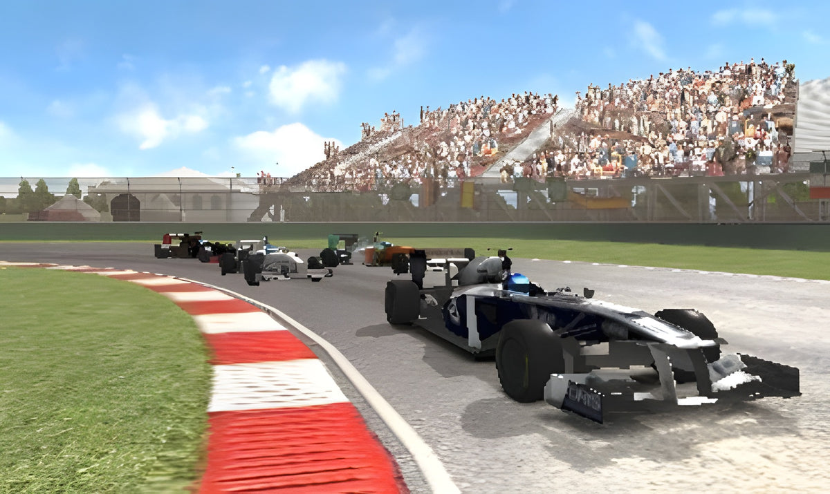 F1 2011 zeigt ein Formel-1-Rennen, bei dem mehrere Rennwagen eine Kurve nehmen, mit Zuschauern im Hintergrund.