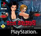 Das Cover von Fear Effect 2: Retro Helix für PS1 zeigt zwei bewaffnete Frauen vor einer futuristischen Stadtkulisse.