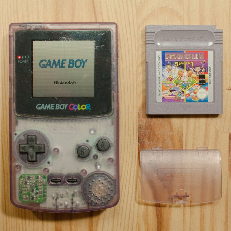 Konsole #Clear/Atomic Purple + Spiel GB Gallery 5in1