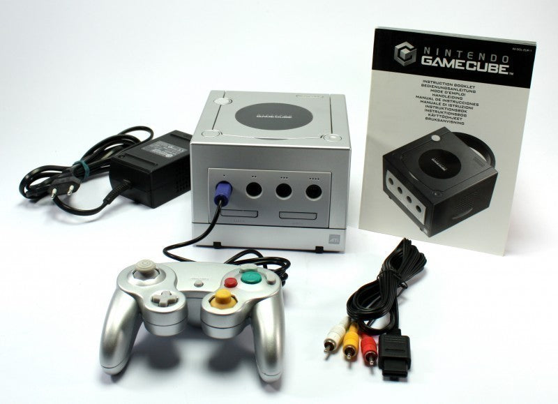 Konsole silber + Original Controller + Zubehör