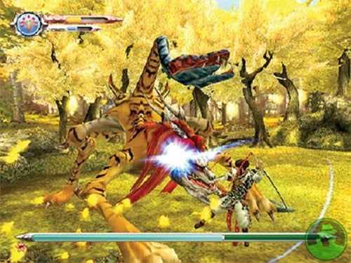 Eine Spielfigur kämpft gegen einen tigerähnlichen Gegner und eine große Schlange in einem Herbstwald.