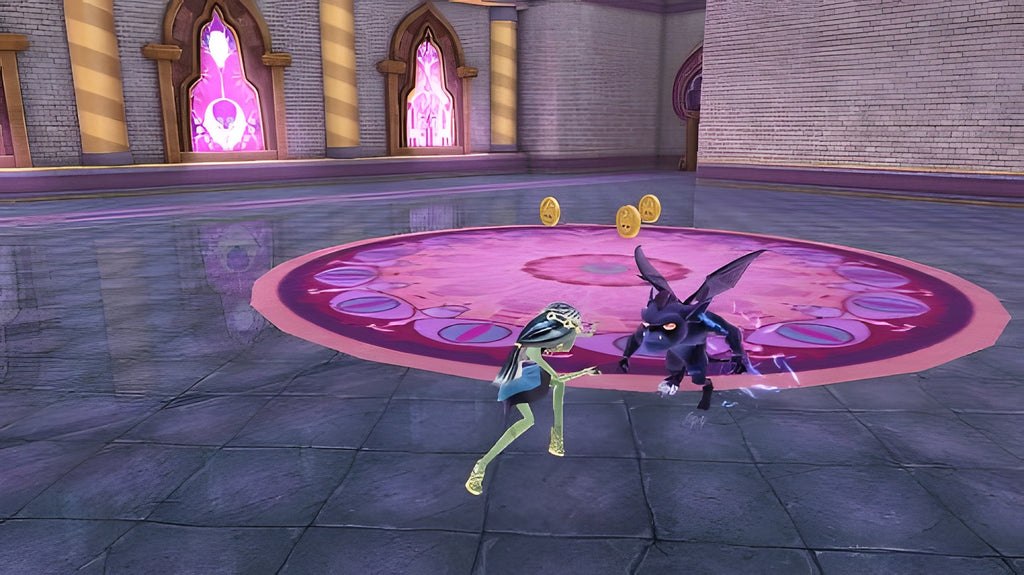 Eine Figur kämpft in Monster High: 13 Wünsche gegen ein dunkles Fabelwesen in einem Dungeon.