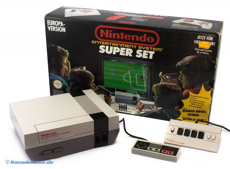 Konsole Super Set + Spiel + 4 Original Controller + Four Score