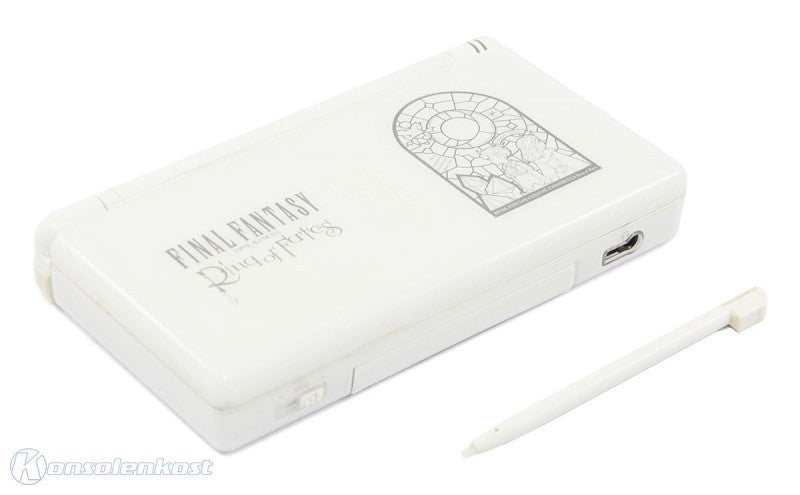 Konsole Final Fantasy Ring of Fates + Netzteil — Limited Edition