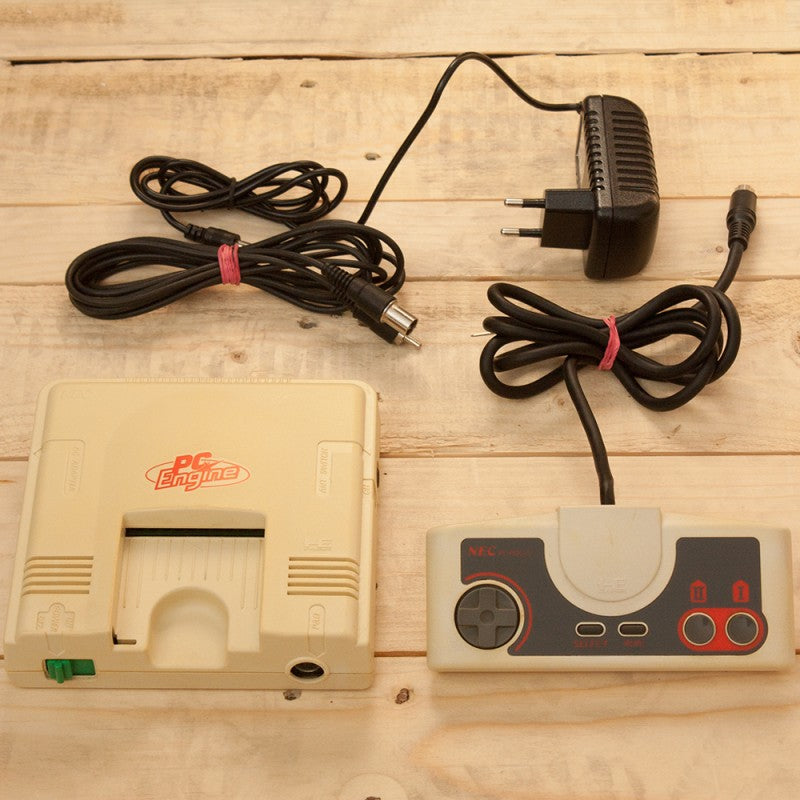 Konsole + Original Controller + Zubehör (JP)