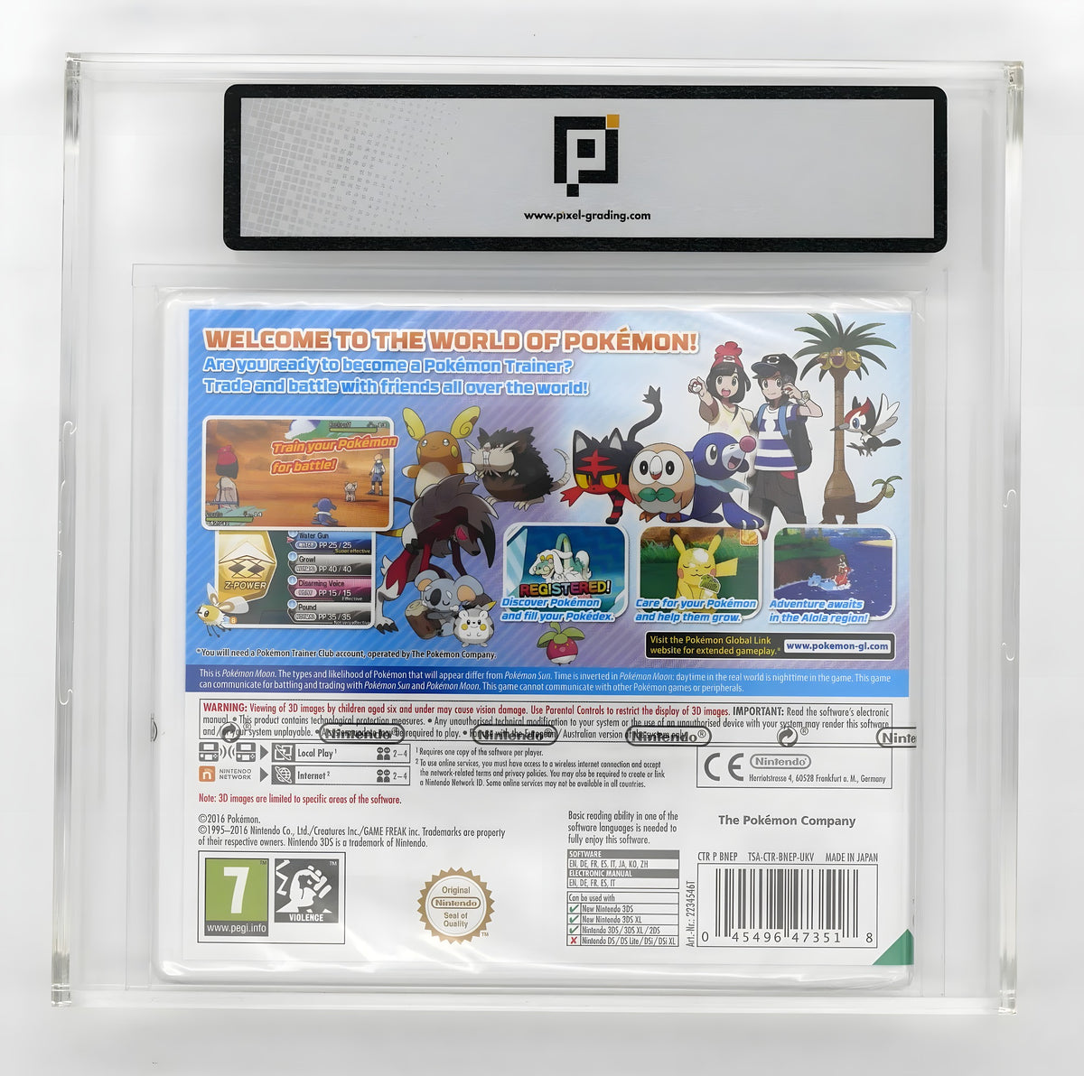 Die Rückseite der Verpackung von Pokémon Mond / Moon Pixel Grading SEALED 80+ ist in einer Grading-Hülle zu sehen.