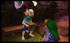 Link spricht in The Legend of Zelda: Majora's Mask 3D mit einem Mann, der eine Kiste trägt.