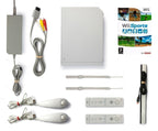 Konsole weiß + Wii Sports + 2 Original Remotes