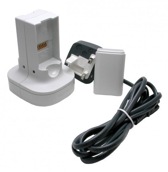 Original Quick Charge Kit / Ladestation + Akku weiß [Microsoft]